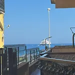 Casa Sul Vicolo - Fronte Mare Giardini Naxos