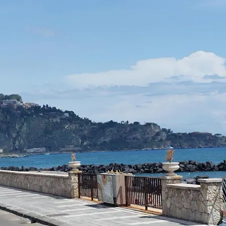 Casa Sul Vicolo - Fronte Mare Tatil Evi